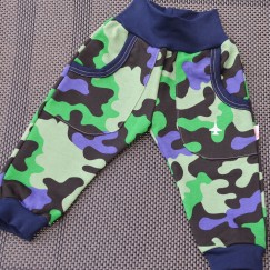 Klasické tepláky Military s kapsami